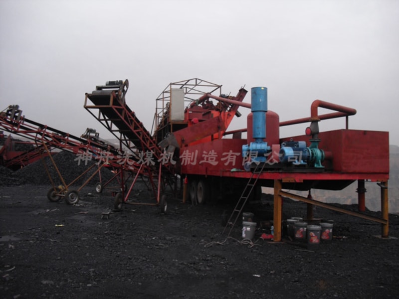 Mobile coal washing machine